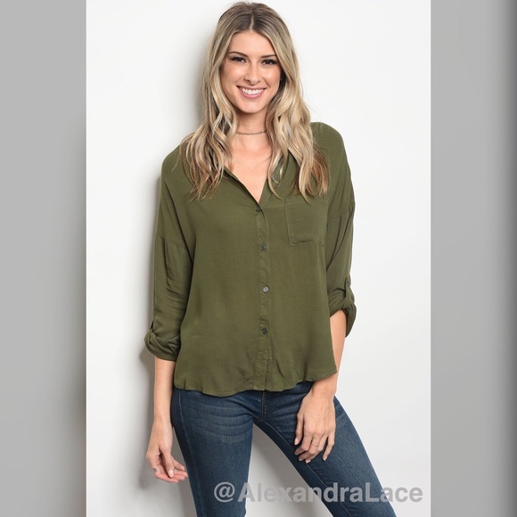 Tops - LAST 1 🍃Olive Button Down Blouse🍃